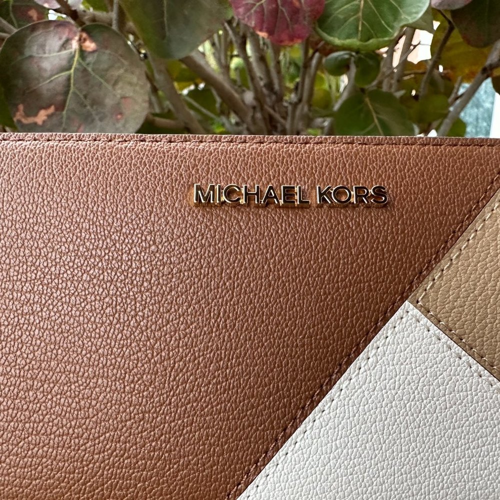 Michael Kors Jet Set Travel Large Continental Wallet Color-Block Brown Multi - Picture 9 of 9